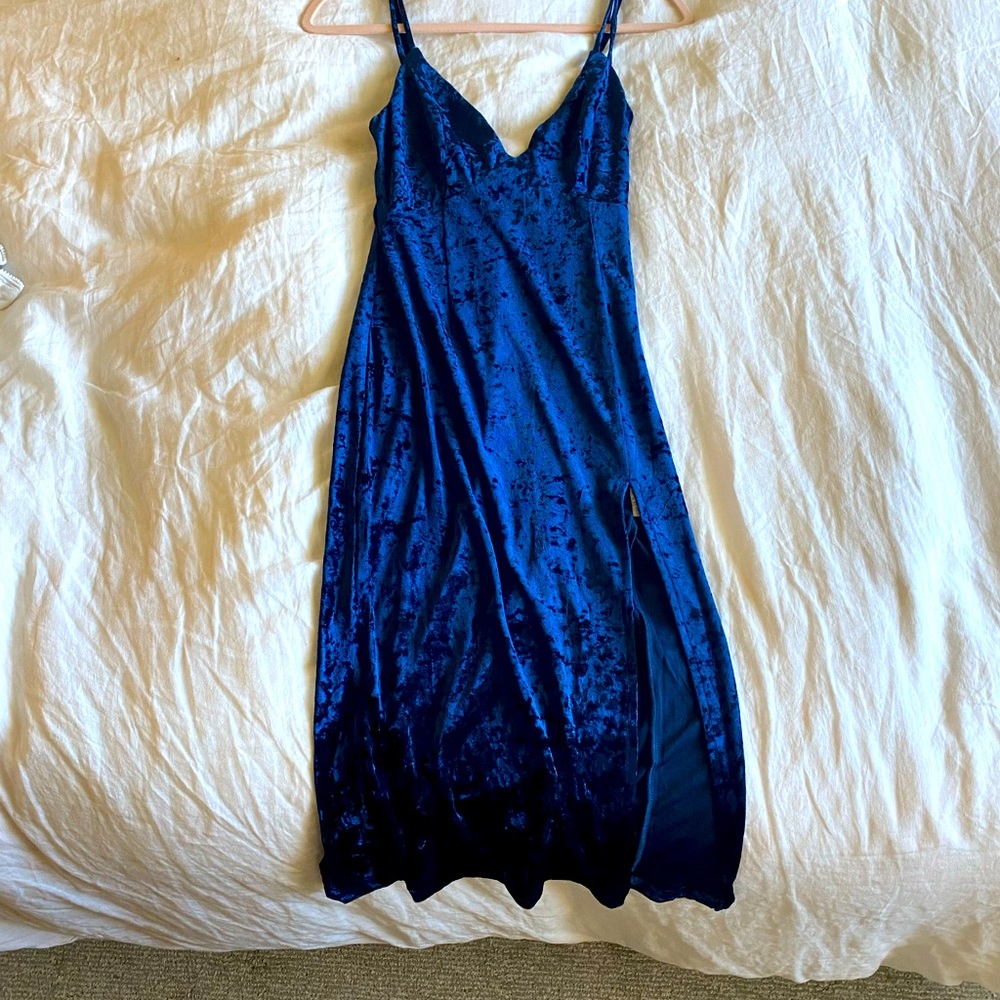 Blue velvet midi